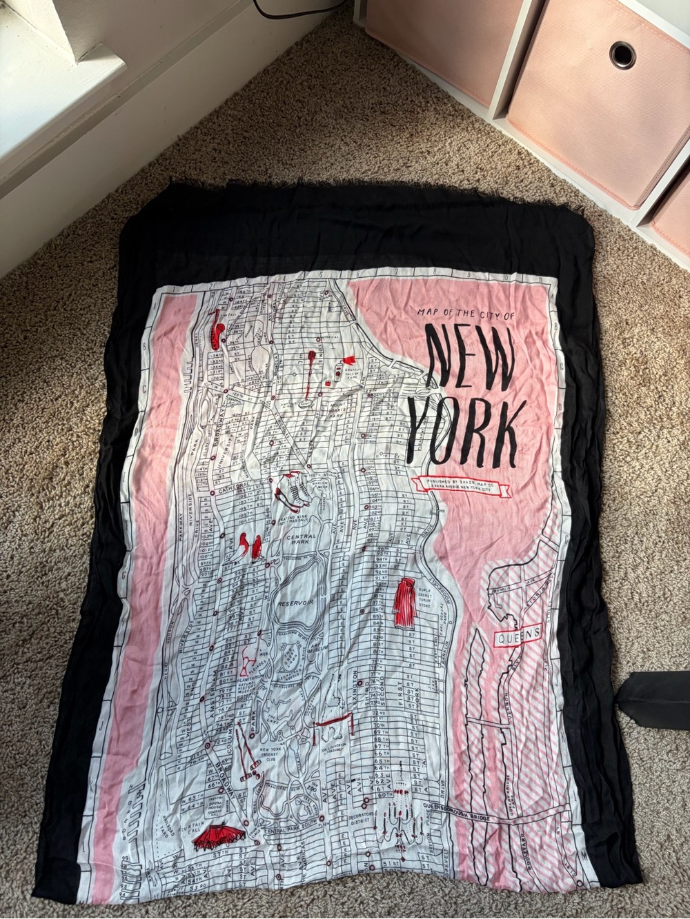 New York Map Scarf - Black and Pink